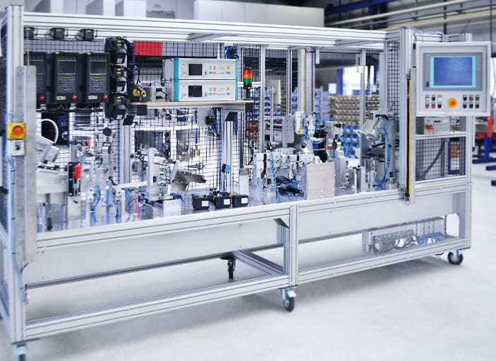 Customized test bench construction